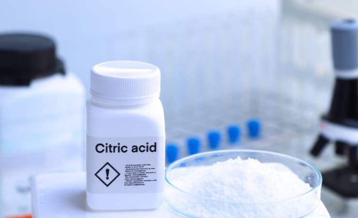 Bottiglietta di acido citrico