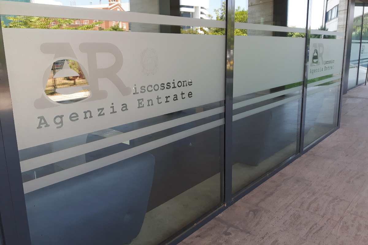 Posta d'ingresso alla sede centrale dell'Agenzia delle Entrate
