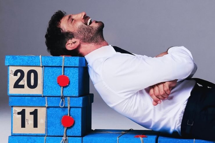 Stefano de martino su pacchi Affari Tuoi