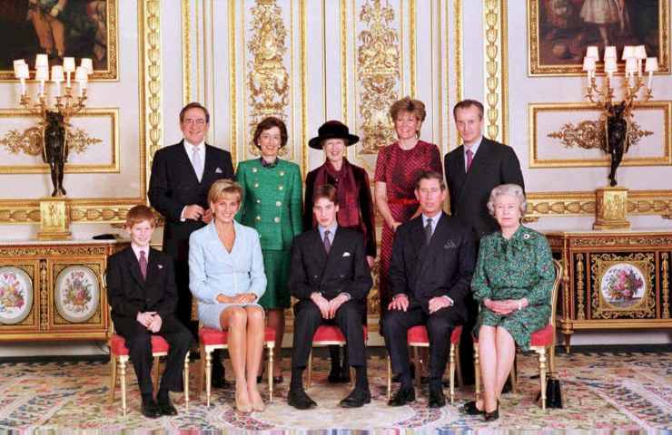 Foto ufficiale della famiglia reale inglese