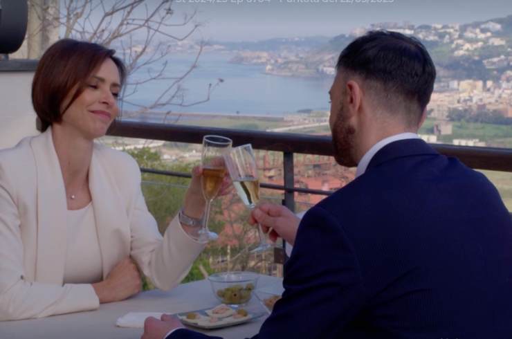 elena e gennaro in una scena di un posto al sole