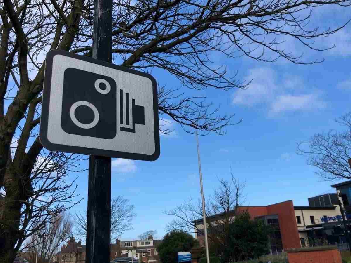 Cartello segnala presenza autovelox