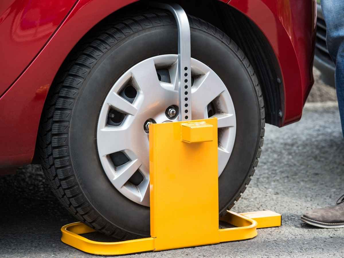 Blocco ruota auto