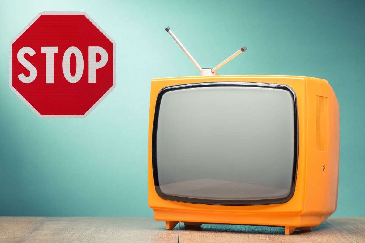 Tv e segnale di stop