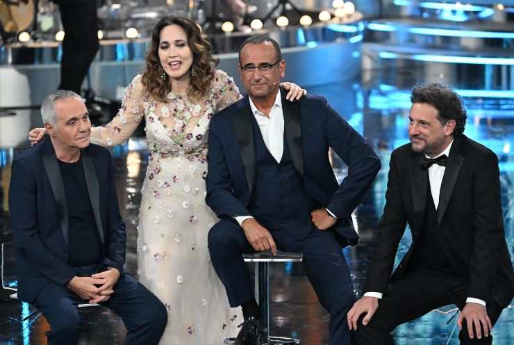 Chiara Francini insieme al Trio fiorentino Giorgio Panariello, Leonardo Pieraccioni e Carlo Conti